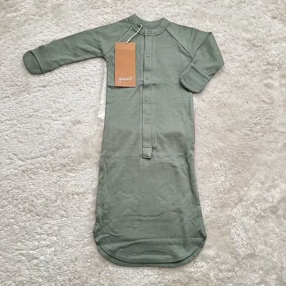 Goumi Other - NWT Goumi Kids Glacier Gown SZ 0-3 mo Snap Bamboo Baby Sleeper Moon